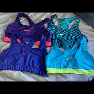 Nike sports bra lot